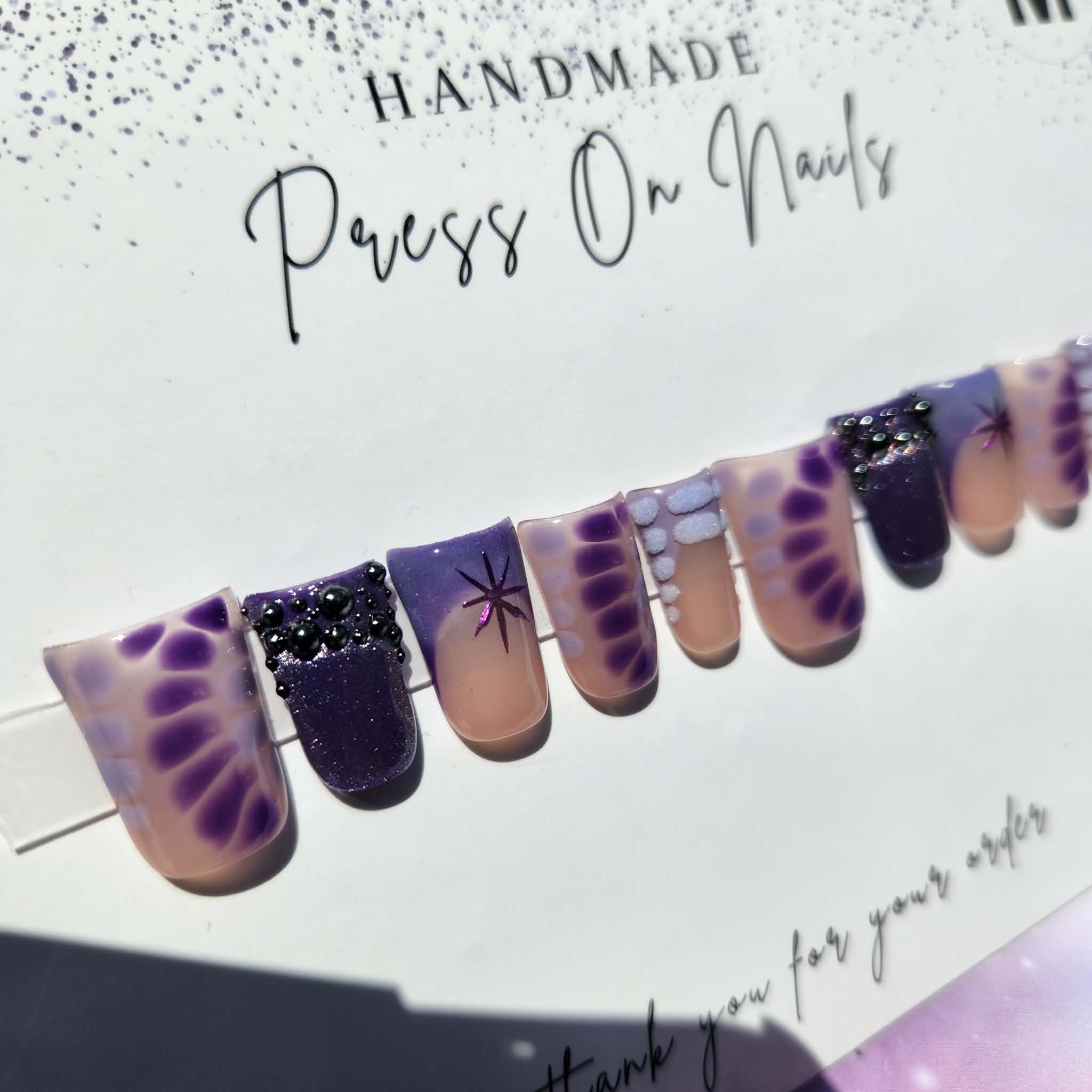 Short duck shape lavender purple bloom cat eye crystal press ons