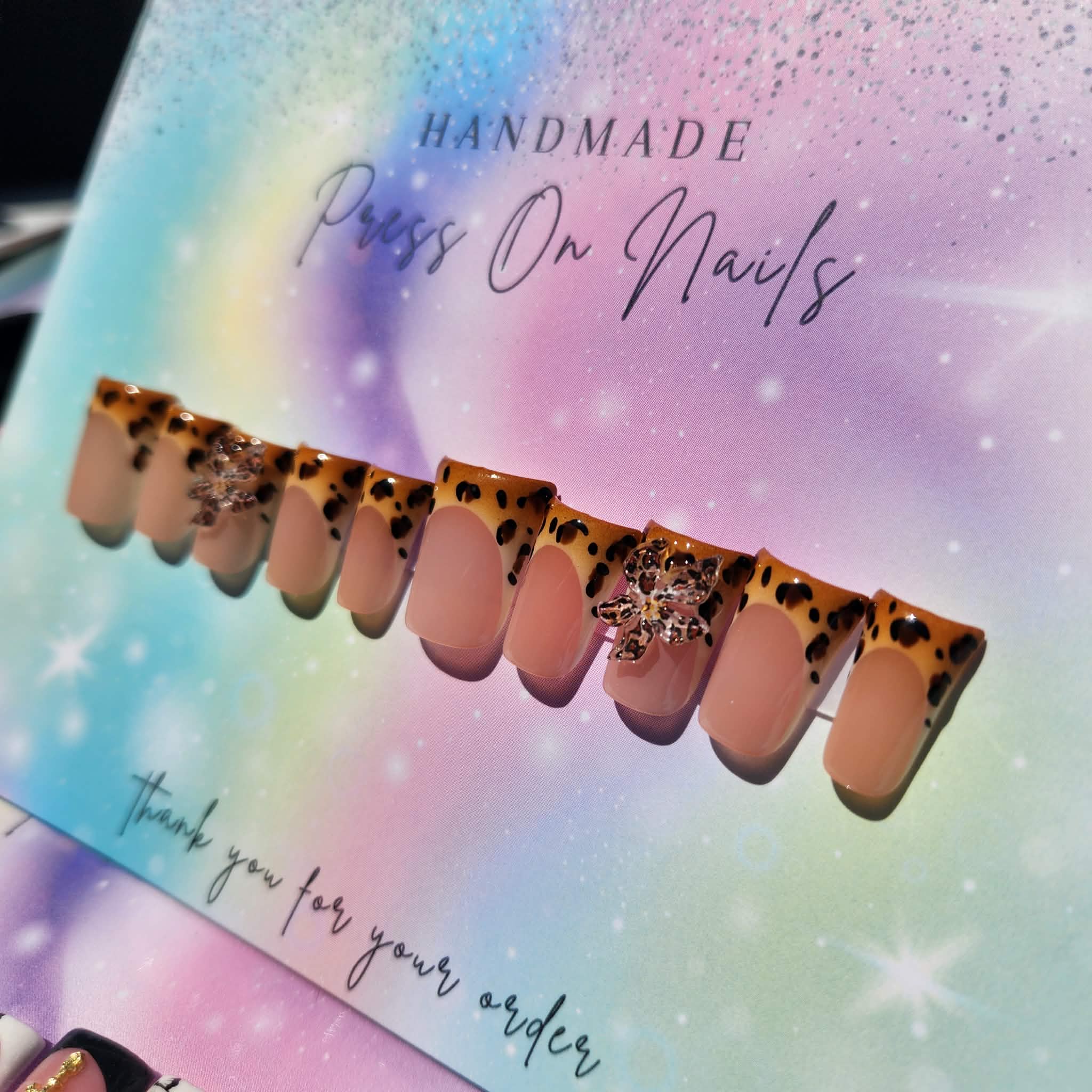 Short leopard print duck shape lightweight leopard floral press ons