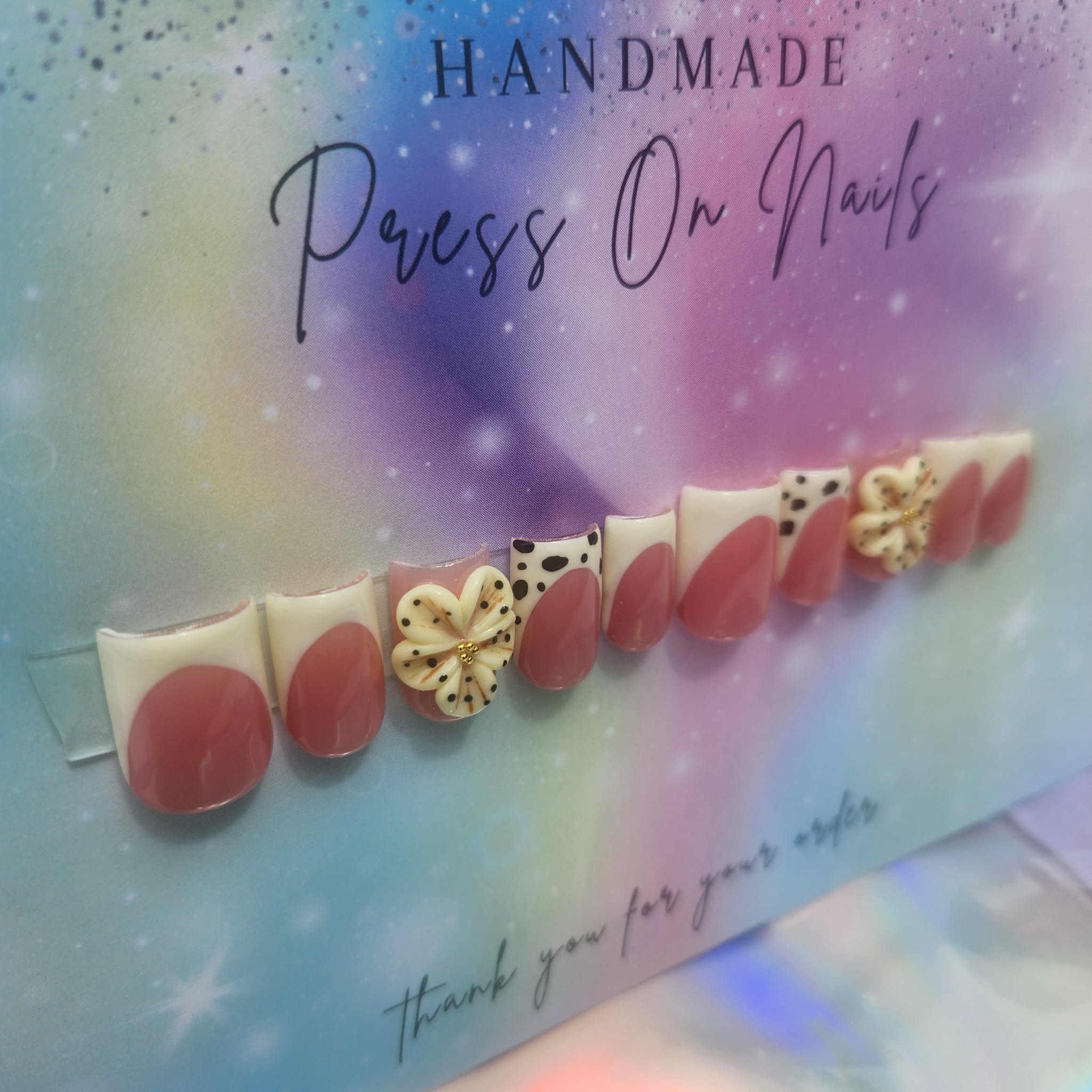 square shape yellow French t black yellow 3d floral press ons