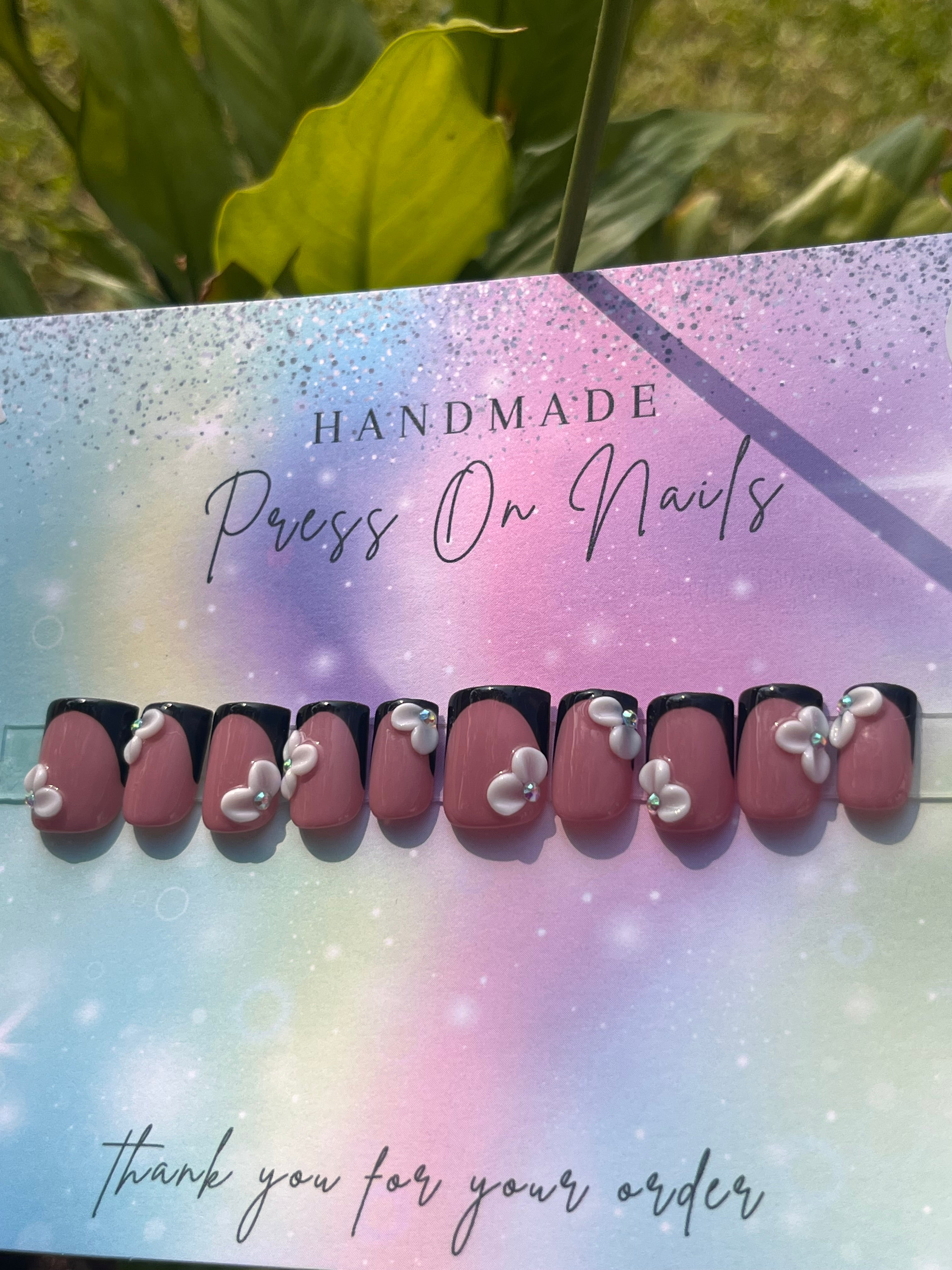 Short black square shape French tip white 3d floral press ons