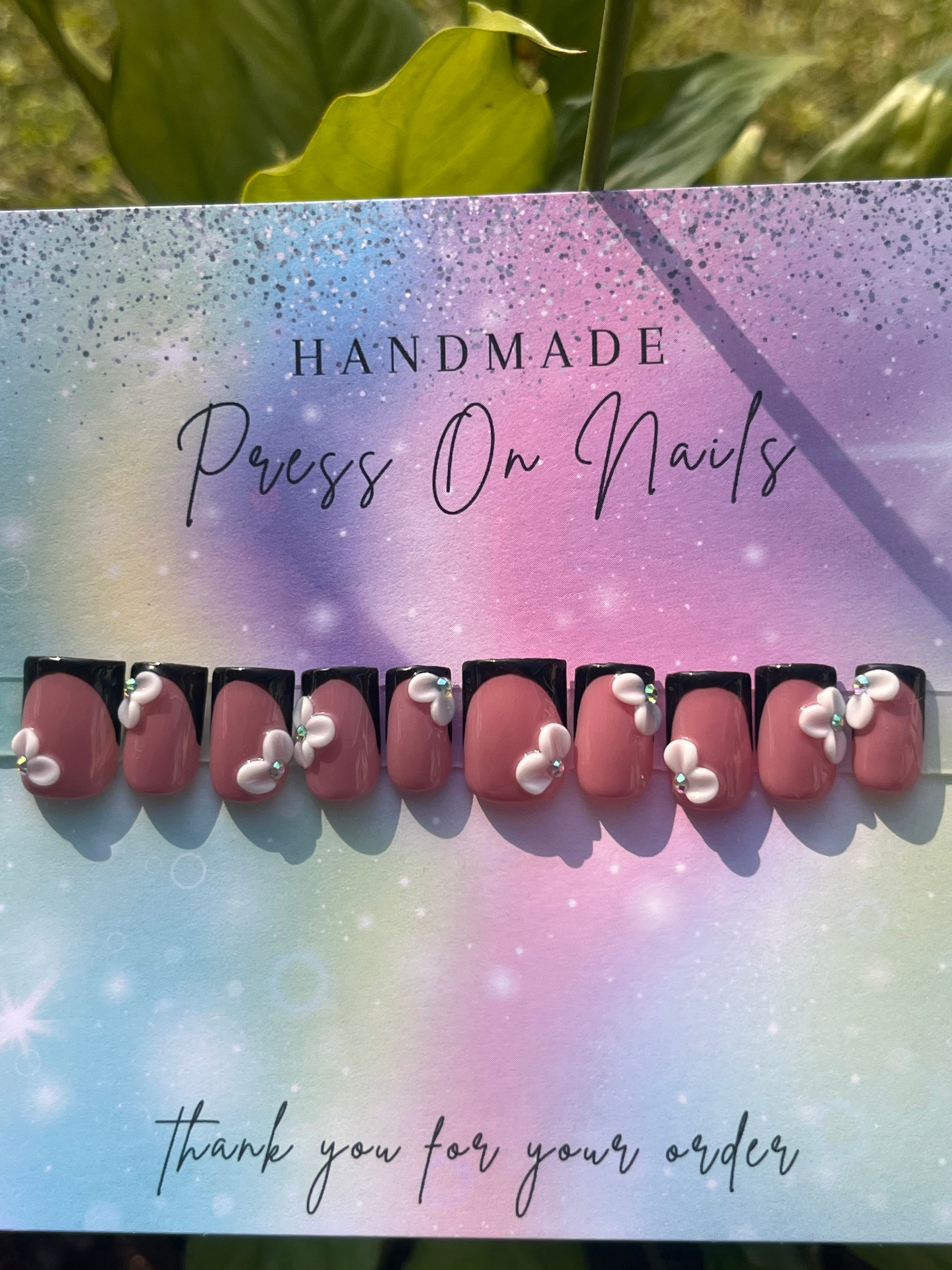 Short black square shape French tip white 3d floral press ons